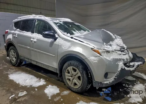 2015 Toyota Rav4 Le z USA, uszkodzony, nr VIN JTMBFREV9FD160881